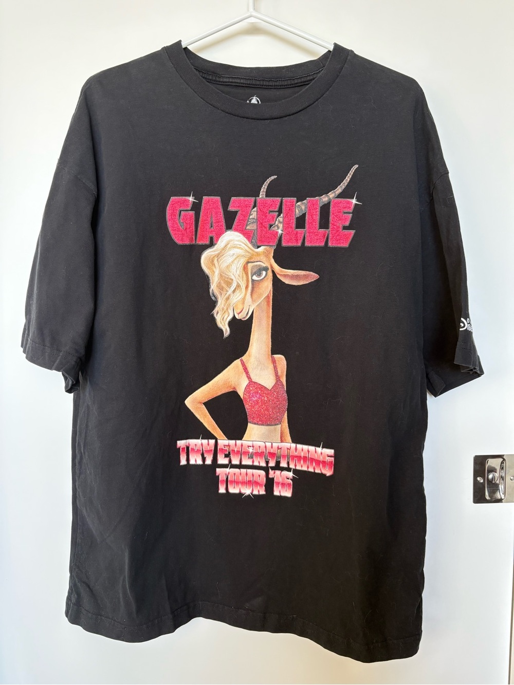 Disney Shanghai Disneyland Zootopia Gazelle Character T-shirt in L Unisex Style